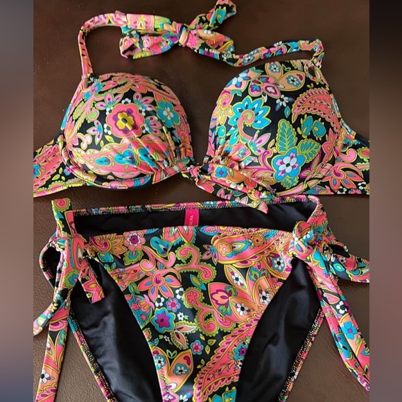 Cute Paisley VICTORIAS SECRET BIKINI 👙 - Picture 1 of 6